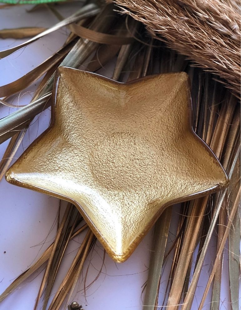 Gold glass star jewelry plate